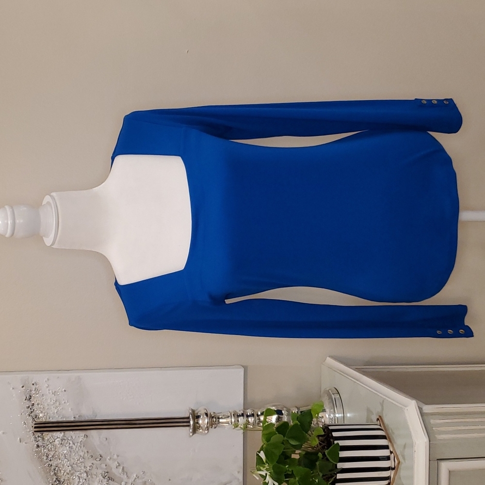 The Limited 💙NWOT💙 Size S Vibrant Blue Long Sleeve Cotton Top!